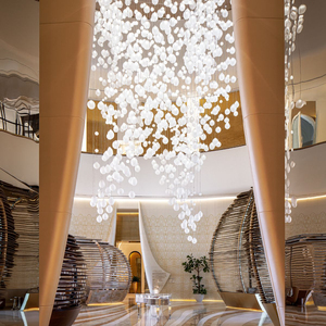 Elegante <span class=keywords><strong>lampadario</strong></span> <span class=keywords><strong>a</strong></span> globo con sfera in vetro con paralume Chic per ristoranti di lusso - Product Image 1