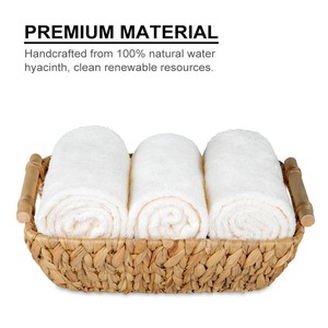 Panier de rangement rectangulaire en jacinthe d'eau tissé à la main avec poignées en osier naturel - Product Image 5