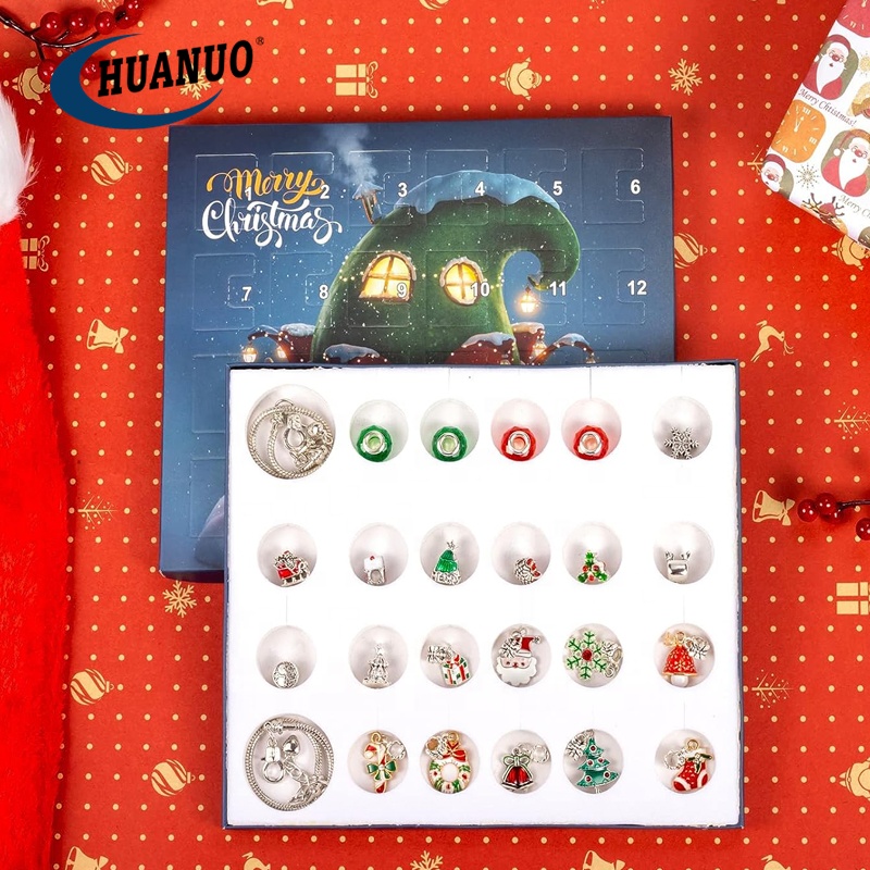 86 Braccialetti A Scatto Per Bambini A Tema Natalizio - 36 Braccialini Slap E 50 Adesivi, 12 Disegni, Feste E Regali