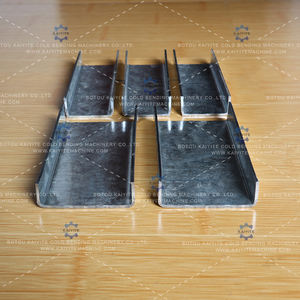 İki Model Çelik Levha U-Kanal Çerçeve İşleme, Yüksek Basınçlı Hidrolik Sistem Destekli Şekillendirme Ağır Hizmet Üretim Hattı - Product Image 3