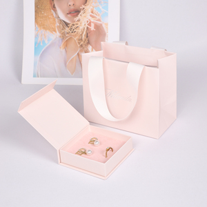 SUNNY PACK - <span class=keywords><strong>Caja</strong></span> de Joyería Magnética Rosa Bebé <span class=keywords><strong>con</strong></span> Bolsa de Papel, Empaque de Regalo Suave <span class=keywords><strong>con</strong></span> Logotipo Personalizado <span class=keywords><strong>para</strong></span> Joyas y Recuerdos de Boda - Product Image 4