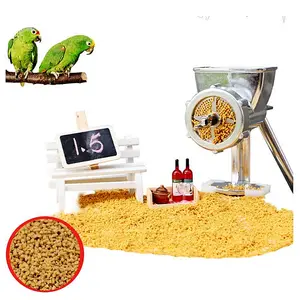 Granulator Compact structure and easy moving portable animal feed manual pellet machine For making fish chicken feed