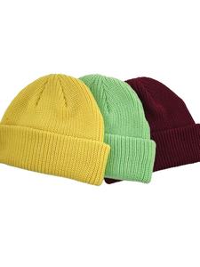 Gorro de Punto Acrílico 100% con Puño Acanalado de Color Sólido, Cálido para Invierno, con Logotipo Personalizado para Hombre y Mujer - Product Image 2