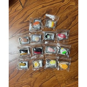 Juguete Antiestrés Realista de Sushi, Juguete Sensorial de Sushi de Salmón y Camarones, Llavero de Silicona Suave para Niños y Adultos - Product Image 4