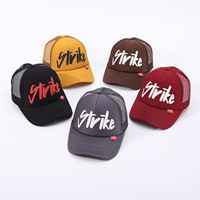 Casquette de baseball respirante et polyvalente avec imprimé « Strike Letter » pour couples, style camionneur en maille