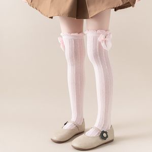 ถุงเท้ายาวถึงเข่าสำหรับเด็กถุงเท้าเด็กแบบผูกโบว์ตาข่ายระบายอากาศได้ถุงเท้ายาวสูงสีขาวสีเทาสีดำสีชมพู - Product Image 2