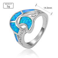 Bague en argent sterling 925 avec motif grec simple, opale et tungstène, avec un éclat et un sertissage de pierres précis pour un attrait intemporel