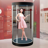 Pantalla Publicitaria Educativa Holográfica 3D de Humano Digital con IA para Interacción en Interiores, Cilíndrica, Resolución 1920x1080, con Soporte de Piso