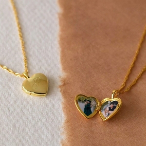 Personalisierte Herzförmige Medaillons-Halskette mit Bildern Foto Valentinstag Gedenk-Modeschmuck für Frauen Männer - Product Image 3