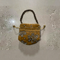 Sac Potli en Velours Perlé pour Femme, Pochette Brodé avec Poignée Tressée, Cordon de Serrage, Doublure en Coton, Sac de Soirée Décoratif