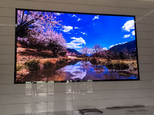 Pantalla LED para Interiores Transtech DiscoveryS P1.26/p1.57/p2.5 4K HDR10+ con Unión sin Costuras, Ultraligera (4.5kg) y 1 Año de Garantía - Product Image 1