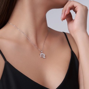 Collar con Colgante de Plata de Ley 925 Antideslustre con Símbolo del Horóscopo Virgo y Moissanita Brillante de Brillo Intenso - Product Image 4