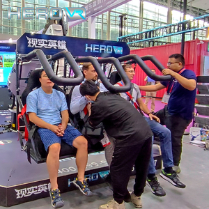 Bras robotique <span class=keywords><strong>VR</strong></span> HEROVR FEC à 6 axes en acier avec rotation aérienne à <span class=keywords><strong>360</strong></span>° pour parcs d'aventure et centres commerciaux - Product Image 3
