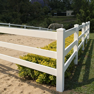 Recinzione per Pascolo in PVC Bianco Trattato Termicamente, Modello 3D Australiano, Kit per Recinto Equestre a 3 Traverse in Vinile - Product Image 3