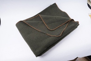 Sang Trọng Cổ Điển Cabin Len Ném Chăn Tinh Khiết Màu Xám Màu Xanh Lá Cây Màu Rắn Mô Hình Tùy Chỉnh Kích Thước Đồng Bằng Phong Cách Cho Cắm Trại Ngoài Trời - Product Image 3