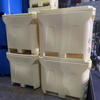 Conteneur isotherme pour poissons de 1000 litres, durable et robuste, fournitures pour l'expédition de poissons vivants