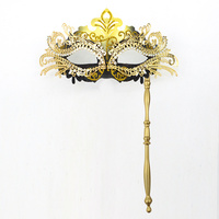 Masque Sensual Princess Silver Mask en fer forgé métallique avec dentelle ornée de diamants et pompon à six pétales