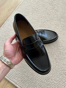 Chaussures habillées décontractées unisexes tendance britanniques avec logo personnalisé, à enfiler, bout rond, style Derby, mocassins pour hommes - Product Image 1