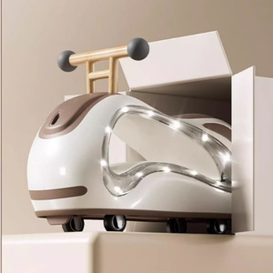 Coche de juguete con forma de cacahuete para niños de 1 a 3 años con luces y música, vehículo de juguete unisex para niños pequeños - Product Image 1