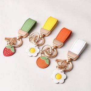 Creative Handmade Fashion Fruit Strawberry Orange Leather Keychains Smile Keyrings Decoration Bag Accessories Charms Key Holder