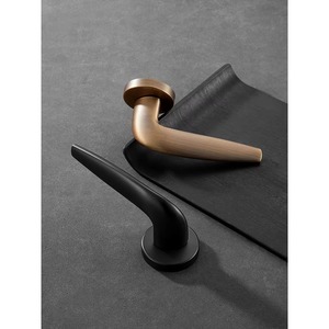 Juego de Manijas Magnéticas Silenciosas para <span class=keywords><strong>Puerta</strong></span>, de Aleación de Zinc Amarillenta, Modernas, para Interiores, para Dormitorio, Sala de Estar, Uso Doméstico - Product Image 2