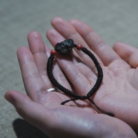 Bracelet unique en météorite NWA 869, tranche de météorite, harmonie cosmique, rare, méditation, astrologie, protection énergétique