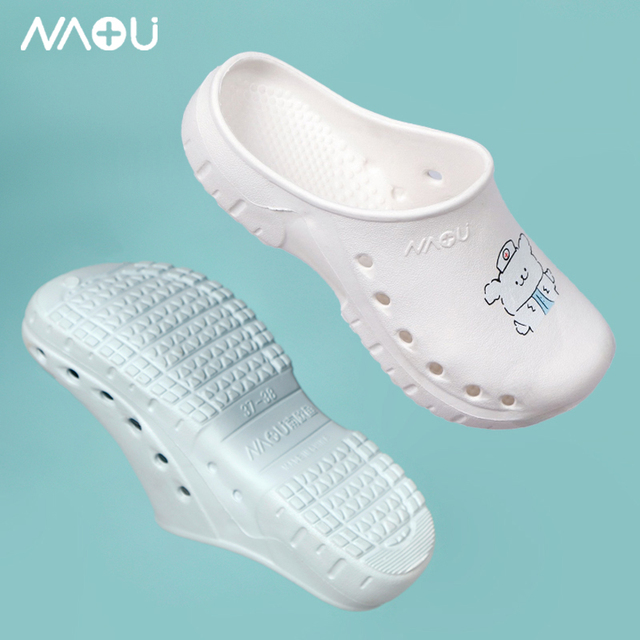 New Pattern EVA Breathable Slip on Slippers Unisex Medical Nursing Shoes Anti-Slip Lightweight Scrub Clogs
