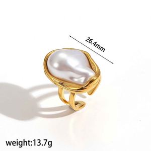 Boucles d'oreilles clous de luxe minimalistes vintage en forme de cœur avec serti clos, en acier inoxydable plaqué or 18 carats, pour femme, cadeau, de l'usine OEM - Product Image 4