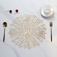 Napperon d'Halloween en plastique irrégulier motif araignée sombre, style minimaliste moderne, pour une ambiance festive, imperméable, anti-taches, antidérapant et résistant à la chaleur