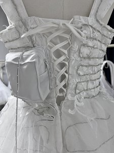 Robe de soirée lumineuse à LED pour femmes, robe de fée blanche scintillante avec coiffe en plumes, costume lumineux rechargeable - Product Image 5