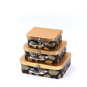 Tùy Chỉnh Thân Thiện Với Môi Handmade Vàng Ưa Thích Cứng Nhắc Giấy Các Tông Va Li Bé Hộp Quà Tặng Với Dập Nổi Và Bóng/Matt Cán - Product Image 3
