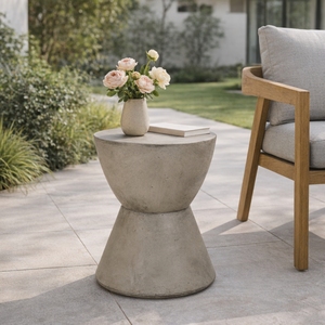 Table d'appoint extérieure légère en béton gris clair MGO, mobilier de patio - Product Image 2