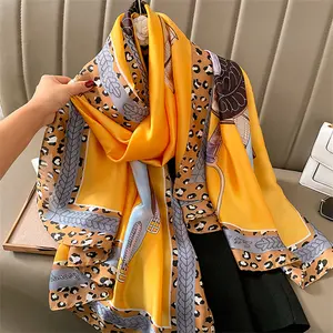 Campione controllato classico Hijab imitato Dot lustro floreale elegante sciarpe di seta di lusso morbide