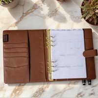 Brauner Luxus-Ringbuch-Organizer mit Tagesplaner-Einlagen Planer-Set Ringbuch-Set Personalisierter Planer-Einband