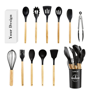 Ensemble d'ustensiles de cuisine avec manche en bois, résistants à la chaleur, spatules de qualité alimentaire sans BPA, outils de cuisine pour cuisson antiadhésive - Product Image 1