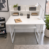 Bureau d'ordinateur multifonctionnel moderne au design minimaliste, avec panneau en bois épais, rangement personnalisable, durable et peu encombrant