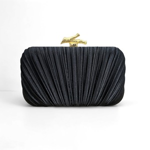 Sac de soirée plissé simple de style européen et américain, couleur unie, sac pliable, sac bandoulière polyvalent, pochette pour femme - Product Image 4