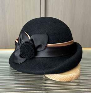 CL8219 Vente en gros Nouveauté Hiver Chapeau Cloche Élégant 100% Laine Unisexe avec Fleur - Product Image 2
