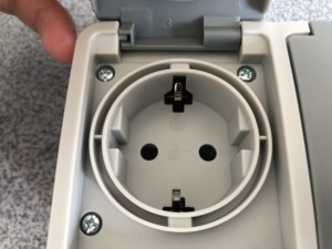 Enchufe doble gris Schuko para exteriores IP54 cubierta externa 16A/15A UE/SA enchufe estándar 10A enchufe de EE. UU. nominal para 2 compatibles con WiFi - Product Image 2