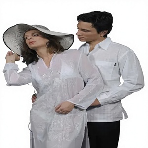 Vestido Maxi Blanco Bordado PNM Overseas y Sombrero para el Sol - Elegante Ropa de Playa y Boda para Cubrir Trajes de Baño - Product Image 1