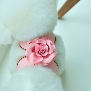 Arnés de Gamuza Premium para Perros con Diseño Floral Hecho a Mano, Ajuste Estructurado y Duradero, Arnés Personalizable para Perros y Gatos - Product Image 2