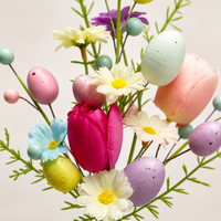 Bouquet de fleurs artificielles et d'œufs de Pâques pour centre de table de fête, décoration florale printanière