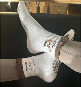 Miễn Phí Mẫu Thấp Moq Trong Nhà Pilates Vớ Tùy Chỉnh Vớ Non-Slip Cotton Yoga Grip Vớ - Product Image 3