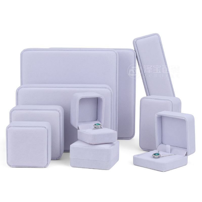 กล่องใส่แหวน สีขาว 60*60*47มม