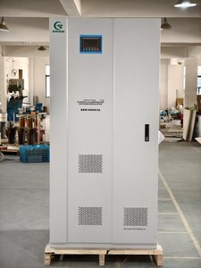 Stabilisateur <span class=keywords><strong>de</strong></span> tension industriel SBW 200 kVA AVR CE ISO Alimentation électrique stable triphasée - Product Image 5