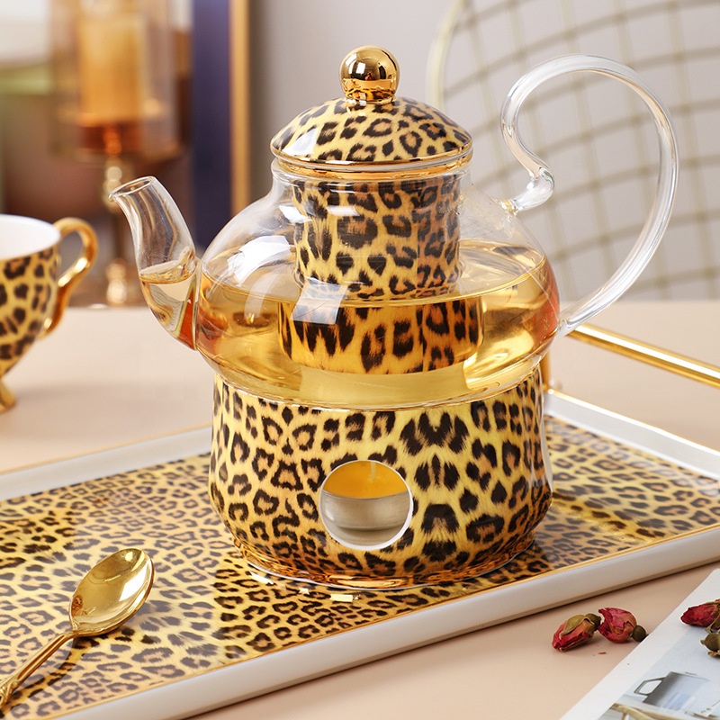 『 Yellow Leopard fam 』by Zuberi 60*60cm Oversized 16