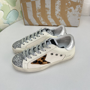 Baskets en cuir véritable rétro automne-été pour femmes, chaussures plates de sport Superstar de marques de créateurs pour enfants et hommes - Product Image 1