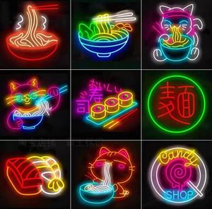 Enseigne au néon multicolore personnalisée Happy Birthday Décoration d'intérieur à piles avec lumières acryliques LED pour les fêtes <span class=keywords><strong>de</strong></span> Noël - Product Image 2