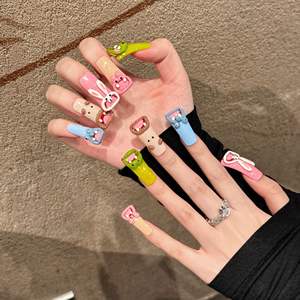 Prix de gros de haute qualité Dessin animé drôle Ongle à dessin coloré Long Coffin Imprimé bâton sur les ongles faux ongles - Product Image 3