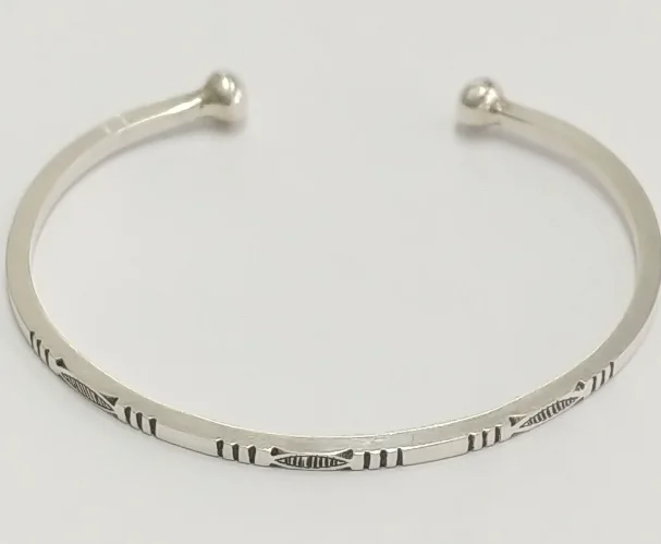 美品＜Touareg Silver＞ SILVER BANGLE Touareg Silver（トゥアレグ シルバー） bangle 02 （Square E